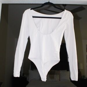 ARITZIA BABATON BODYSUIT